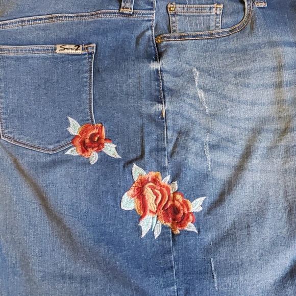 Seven7 Jean Skirt - Picture 3 of 6